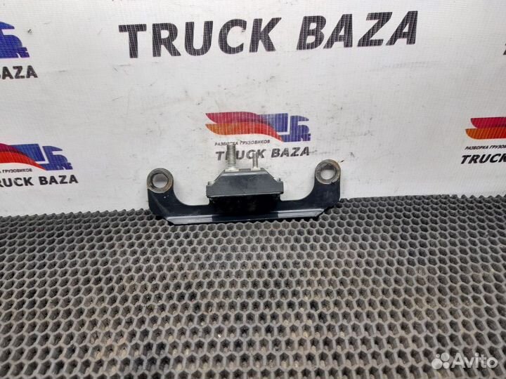 81418600186 Кронштейн аккумуляторного ящика