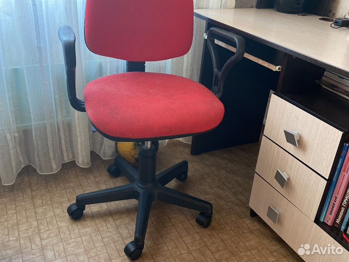 Компьютерное кресло