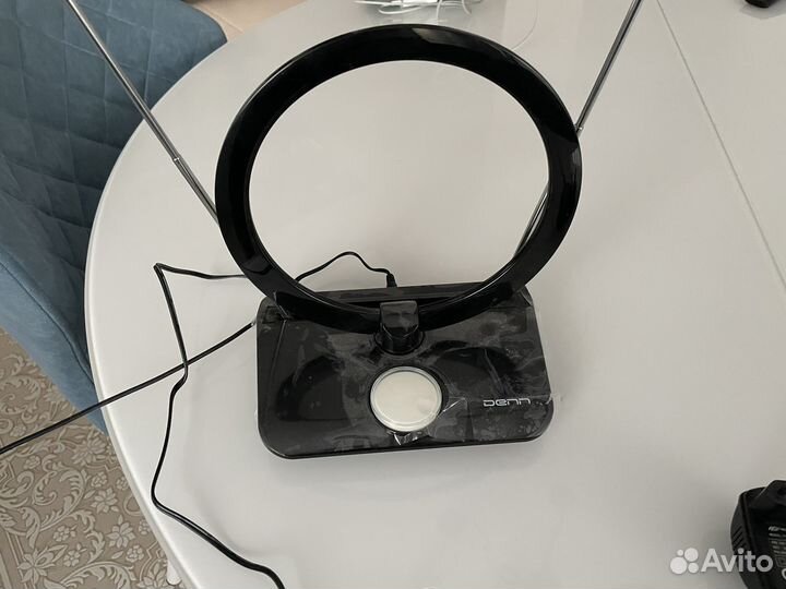 Антенна комнатная