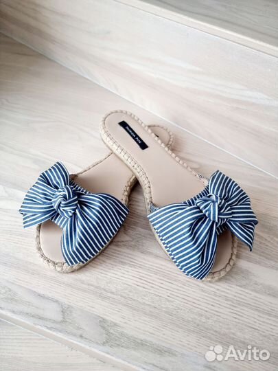 Новые шлепанцы Patrizia Pepe, 39 размер