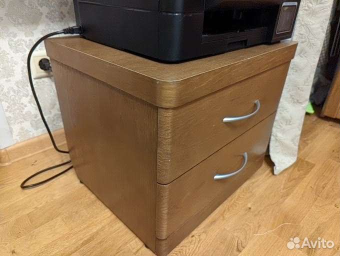 Тумбочка прикроватная из массива (ящики - мдф)