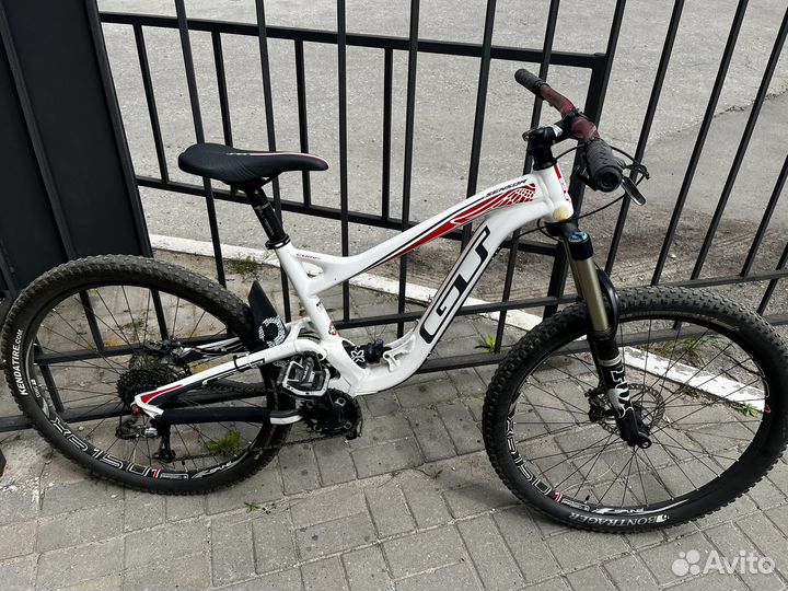 Велосипед горный двухподвес Gt Sensor