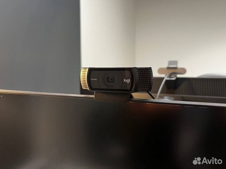 Веб-камера Logitech HD Pro Webcam C920