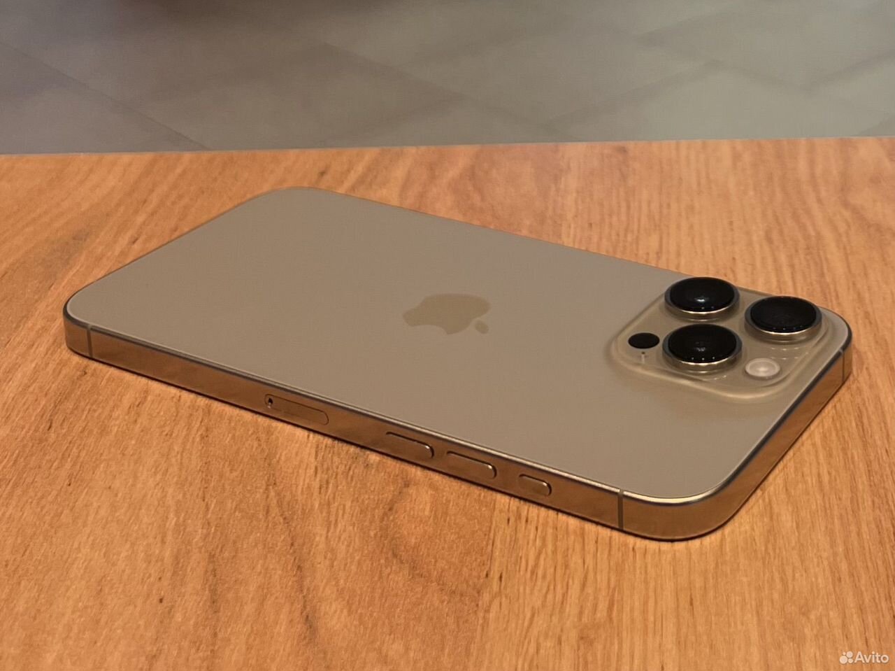 iPhone 15 Pro, 256 ГБ