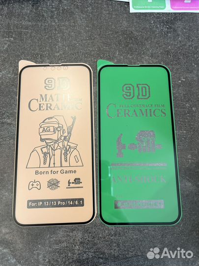 Защитное стекло на iPhone