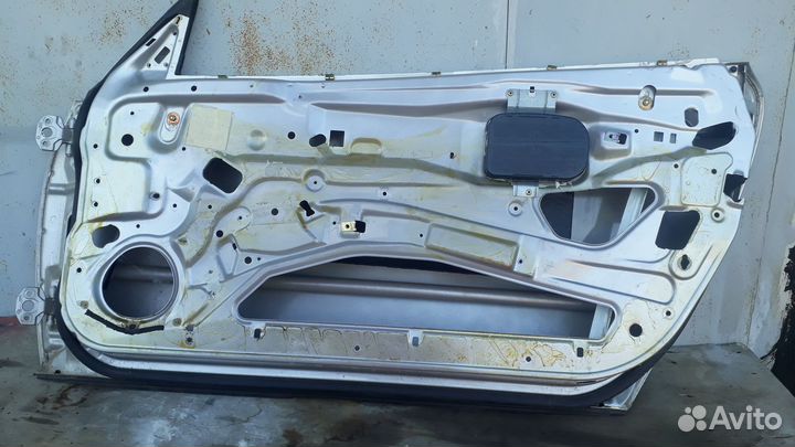 Дверь правая правая Mercedes-Benz Slk R170