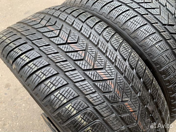 Pirelli Scorpion Winter 285/40 R21
