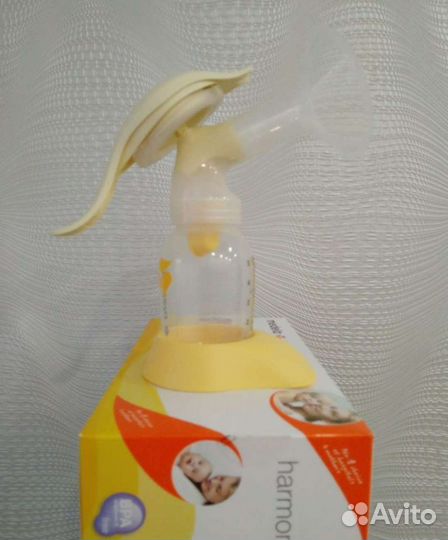 Молокоотсос medela ручной