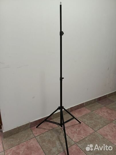 Штатив напольный