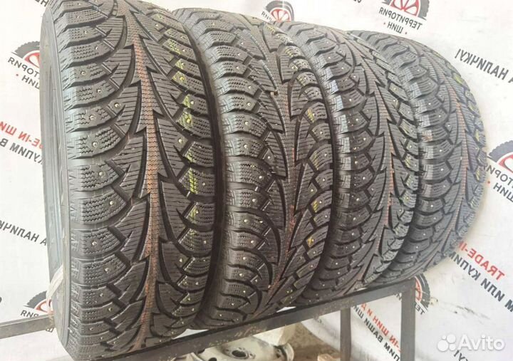 Hankook Winter I'Pike 215/65 R17 98T