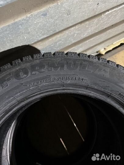 Pirelli Formula Ice 235/55 R18 104T