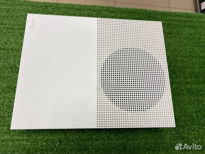 Игровая приставка Microsoft Xbox One S 1000GB