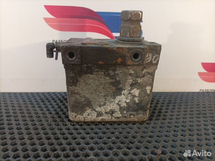 Насос подъёма кабины