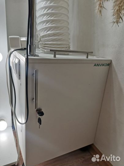 Вытяжка для маникюра, педикюра, кератина