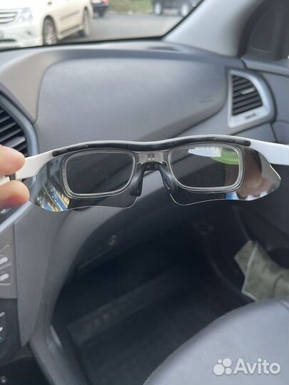 Солнцезащитные очки