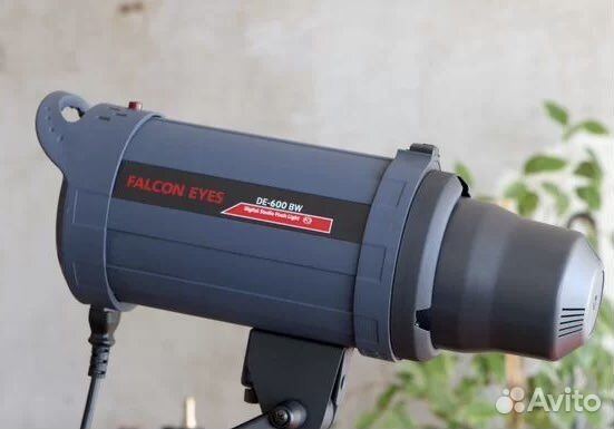 Оборудование для фотостудии (вспышки, насадки)