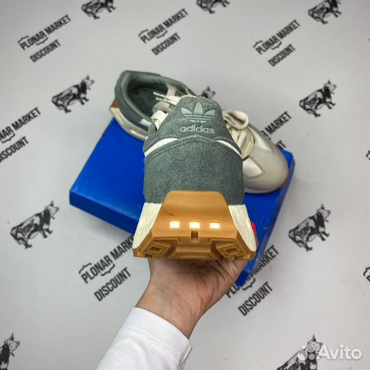 Оригинал 44,5 eu Adidas originals retropy e5