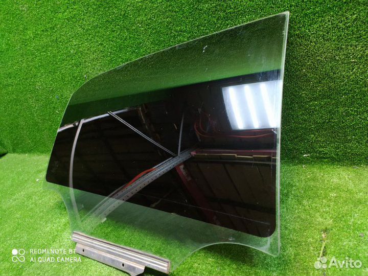 Стекло двери заднее правое Toyota Corolla 120