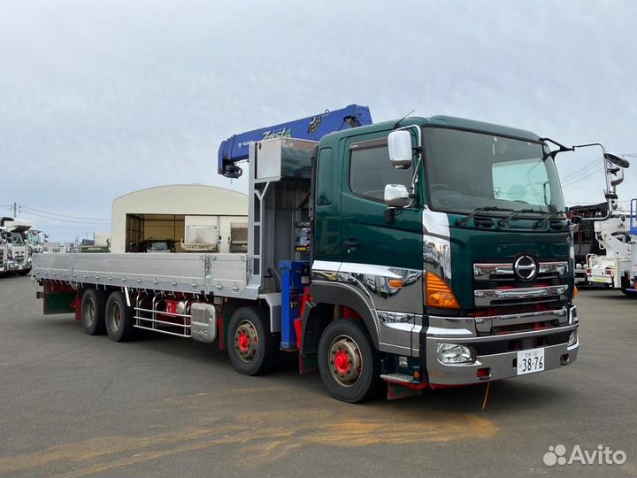 Hino 700 (Profia), 2015