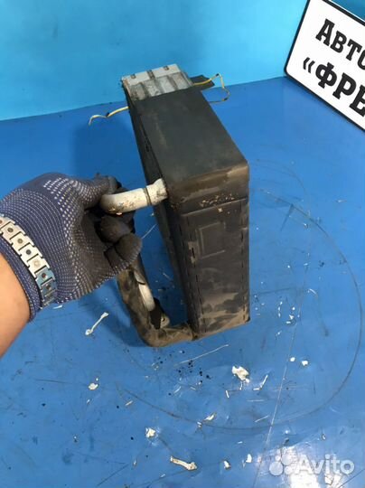 Радиатор кондиционера салона mitsubishi carisma