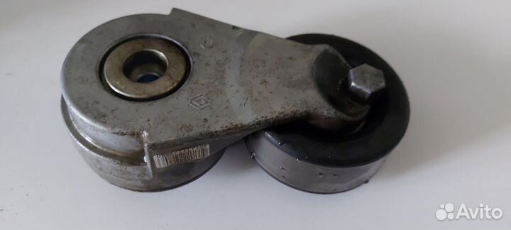 Обводной натяжной ролик Ниссан Жук Nissan juke