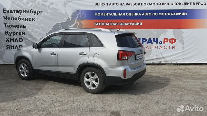 Кнопка открывания лючка бензобака Kia Sorento (XM)