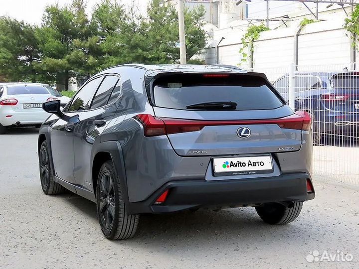 Lexus UX 2.0 CVT, 2019, 38 900 км