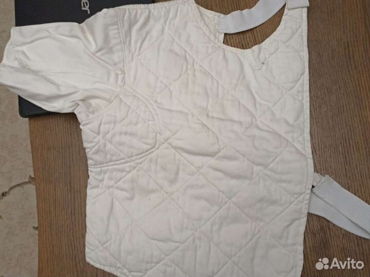 Фехтование. Наплечник