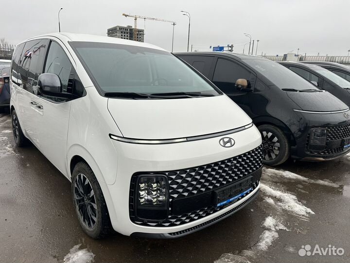 Hyundai Staria 2.2 AT, 2022, 31 497 км