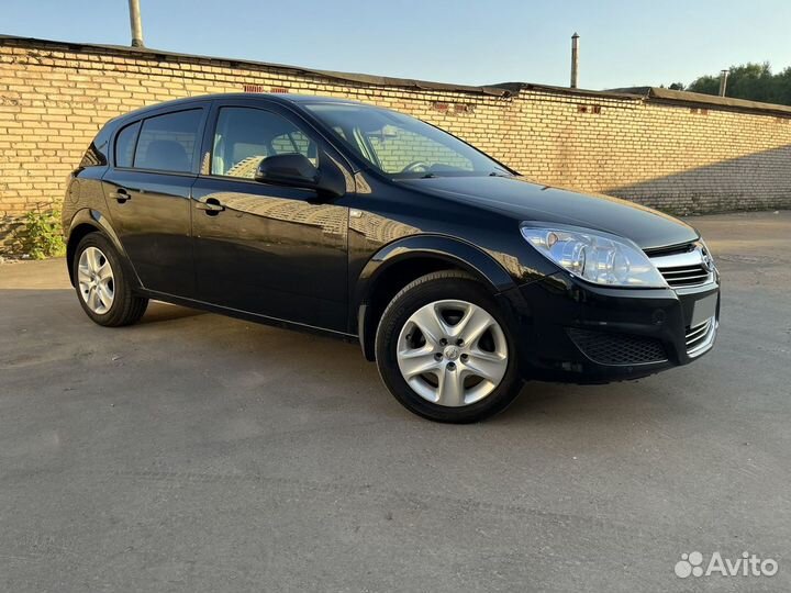 Opel Astra 1.6 AMT, 2011, 111 600 км