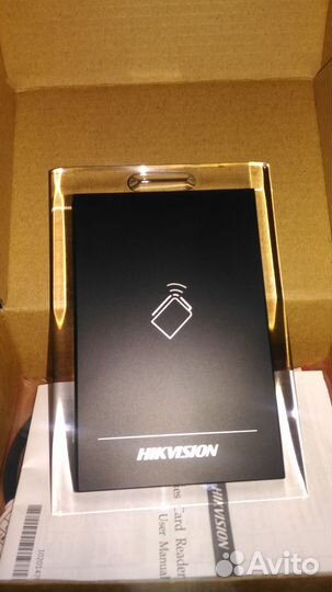 Считыватель Mifare карт Hikvision DS-K1101M
