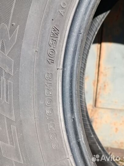 Bridgestone Dueler H/P 235/60 R18 104W