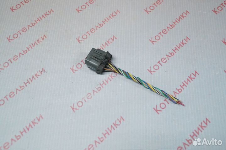 Nissan 22100-1N510 Разъем трамблера