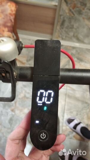 Продаю электросамокат