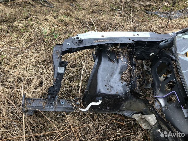 Лонжерон передний правый Audi Q7 2005 2015