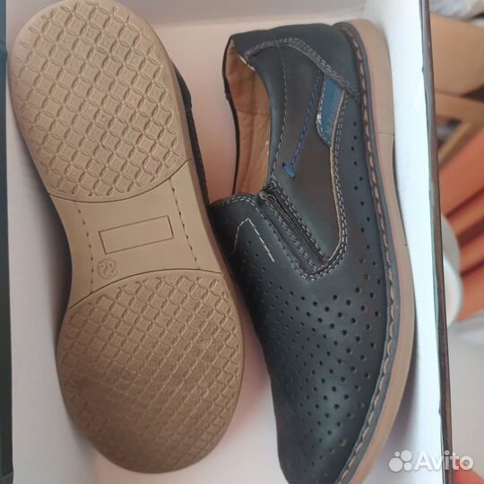 Детская обувь разная