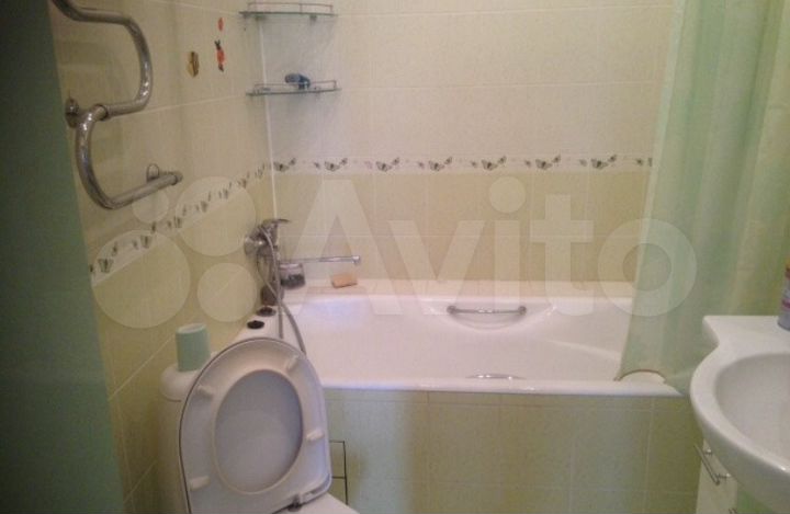 Комната 30 м², 2/4 эт.