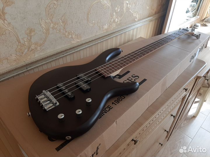 Новая бас гитара Cort Action PJ