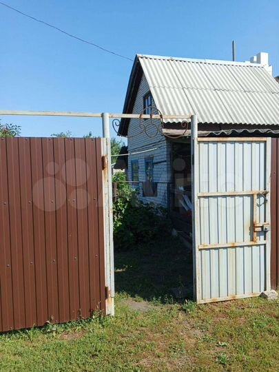 Дом 32 м² на участке 5 сот.