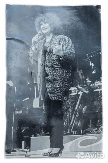 Алла Пугачева автограф на фотографии