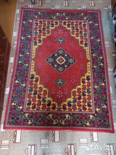 Ковер шерстяной