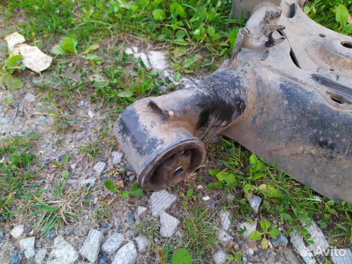 Балка задняя xray хрей