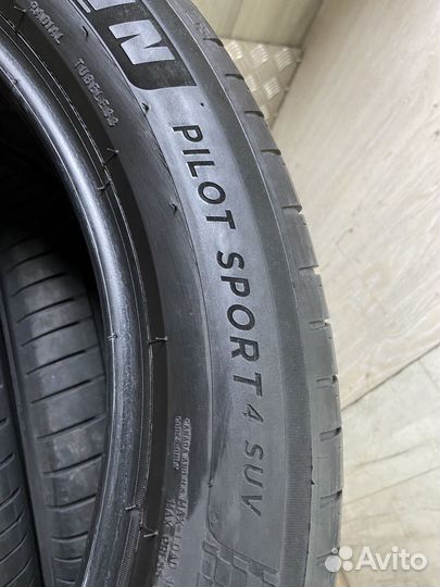 Michelin Pilot Sport 4 SUV 275/45 R21