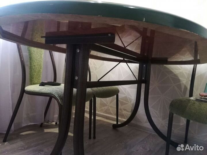 Стол