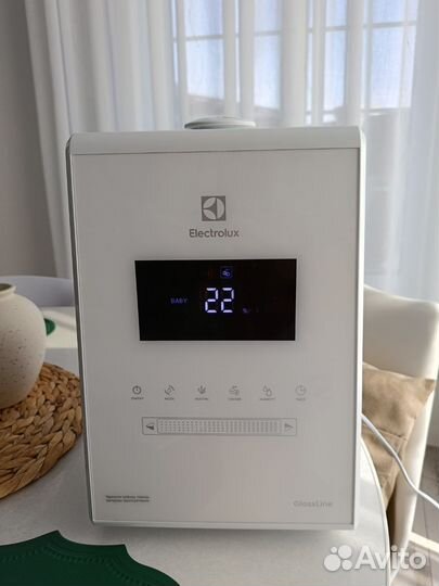 Увлажнитель воздуха Electrolux EHU-3615D пульт ду