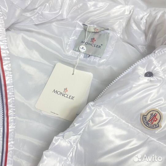 Жилетка весенняя Moncler