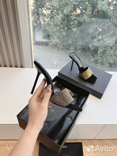 Saint Laurent мюли