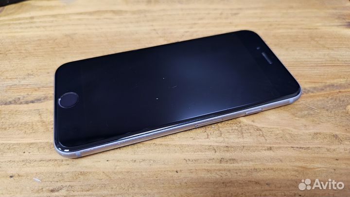 iPhone 6S, 16 ГБ
