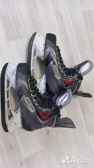 Коньки хоккейные