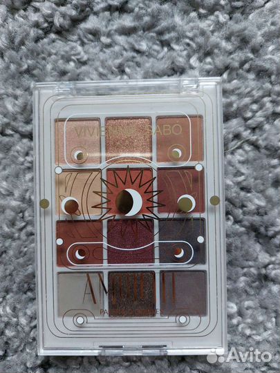 Палетка теней vivienne sabo
